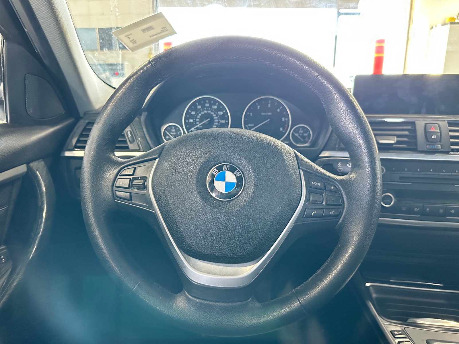 Thumbnail: 2014 BMW 3 Series - 4