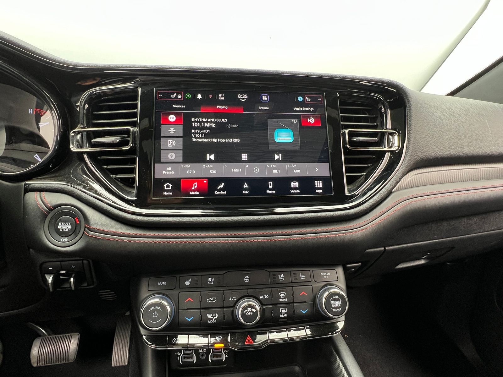 Thumbnail: 2023 Dodge Durango - 3