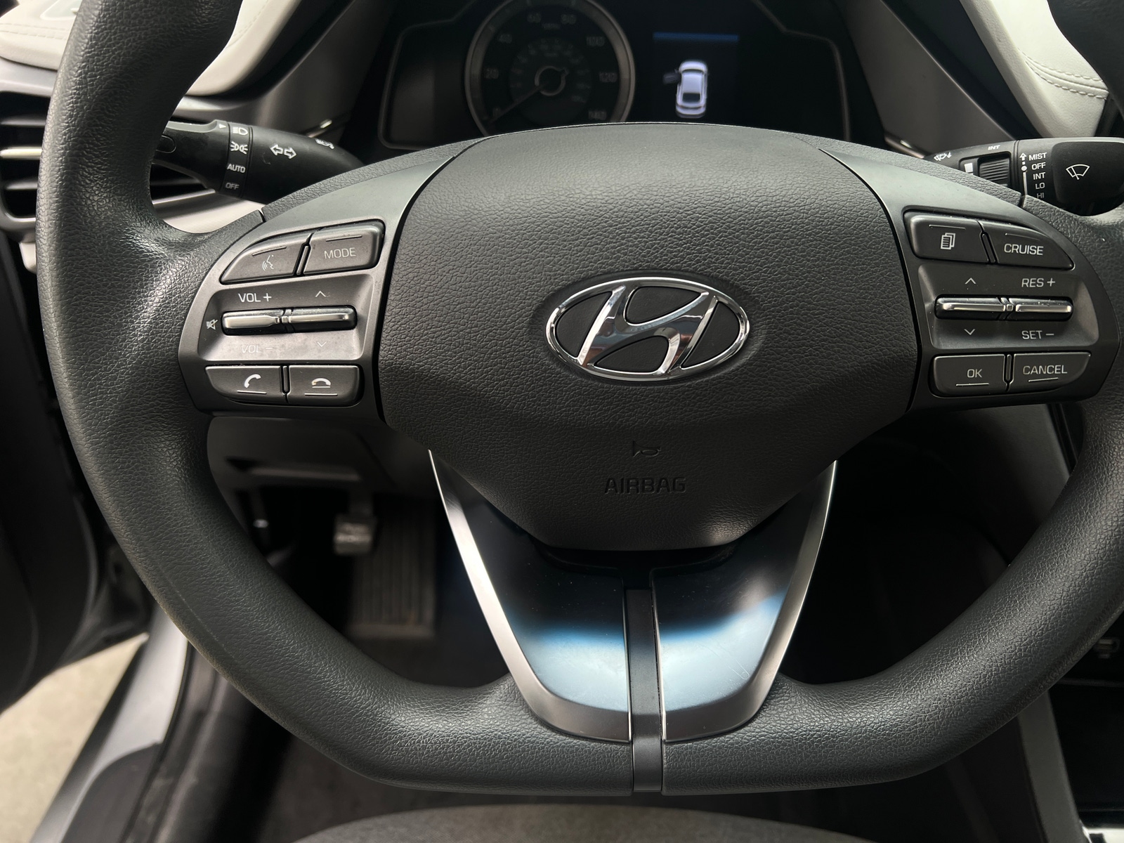 Thumbnail: 2020 Hyundai Ioniq - 5