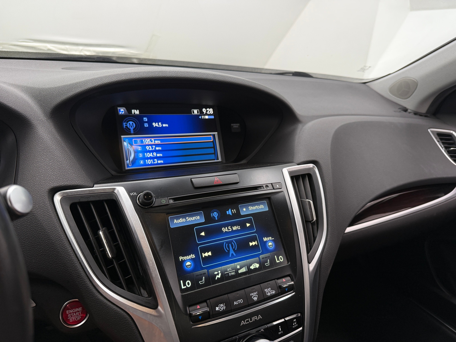 Thumbnail: 2016 Acura TLX - 3