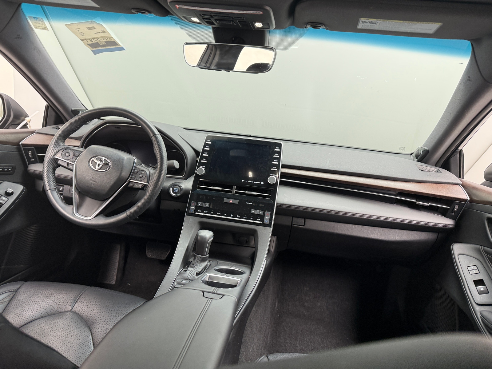 Thumbnail: 2022 Toyota Avalon - 2
