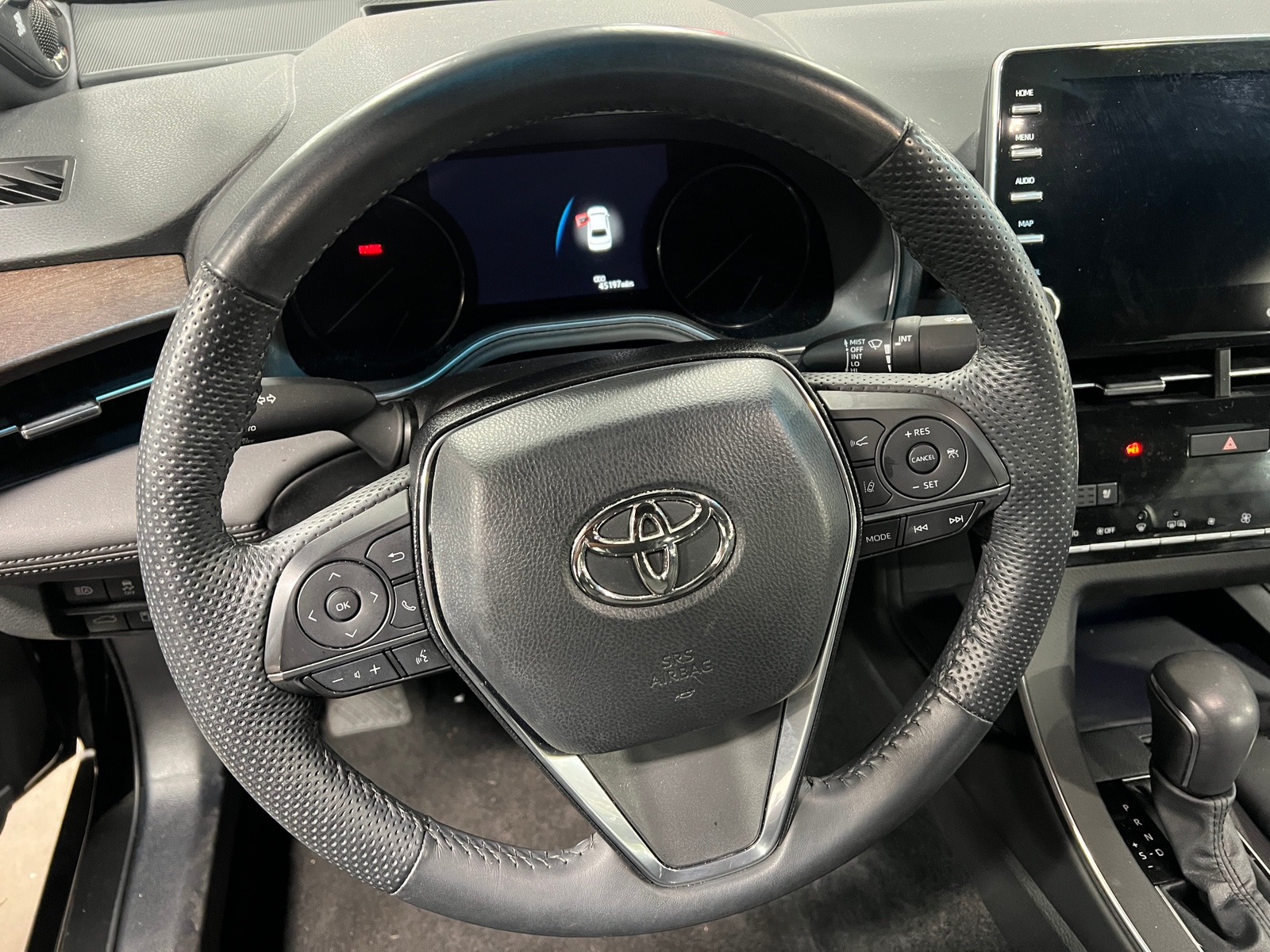 Thumbnail: 2022 Toyota Avalon - 4