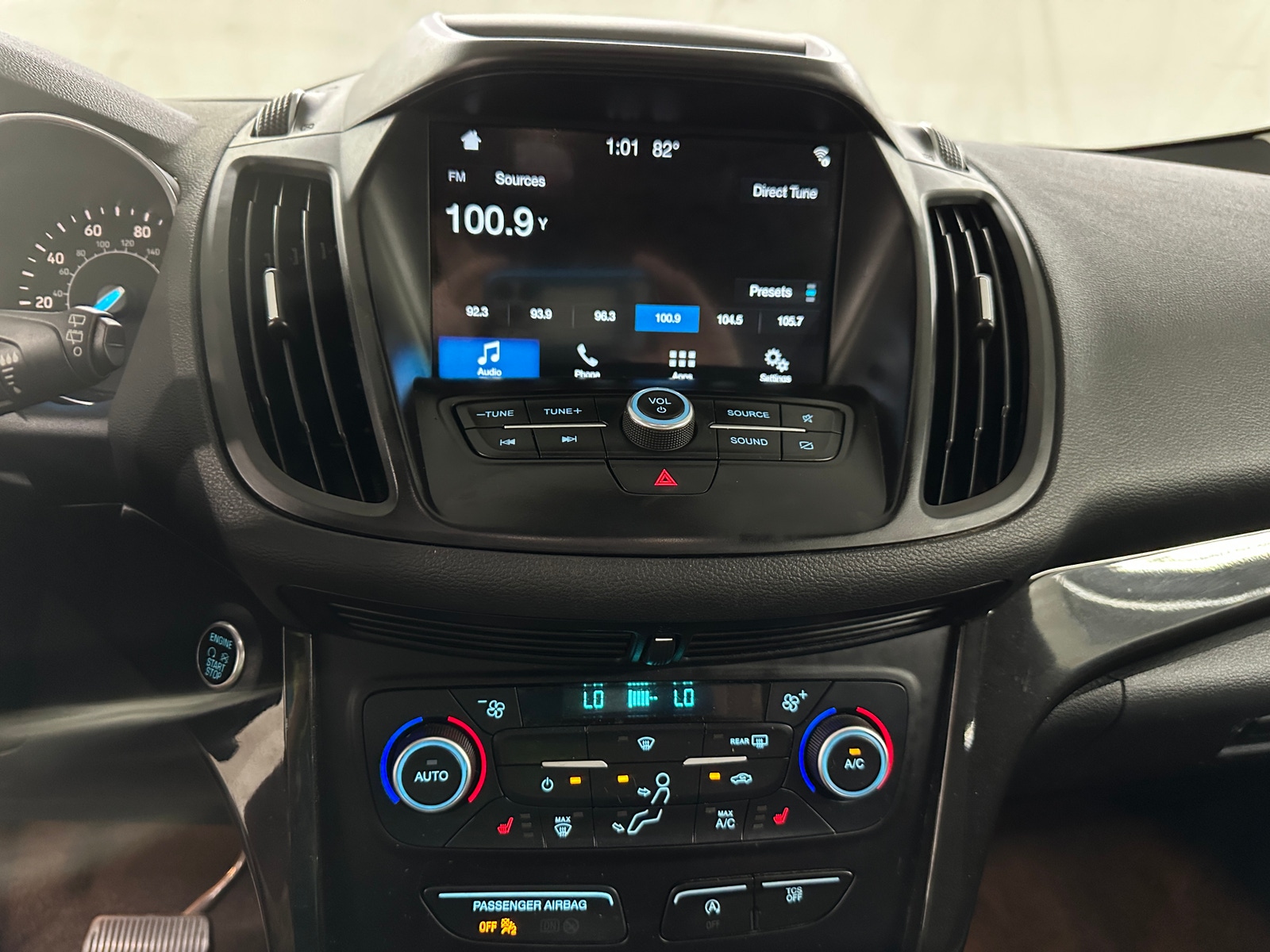 Thumbnail: 2019 Ford Escape - 4