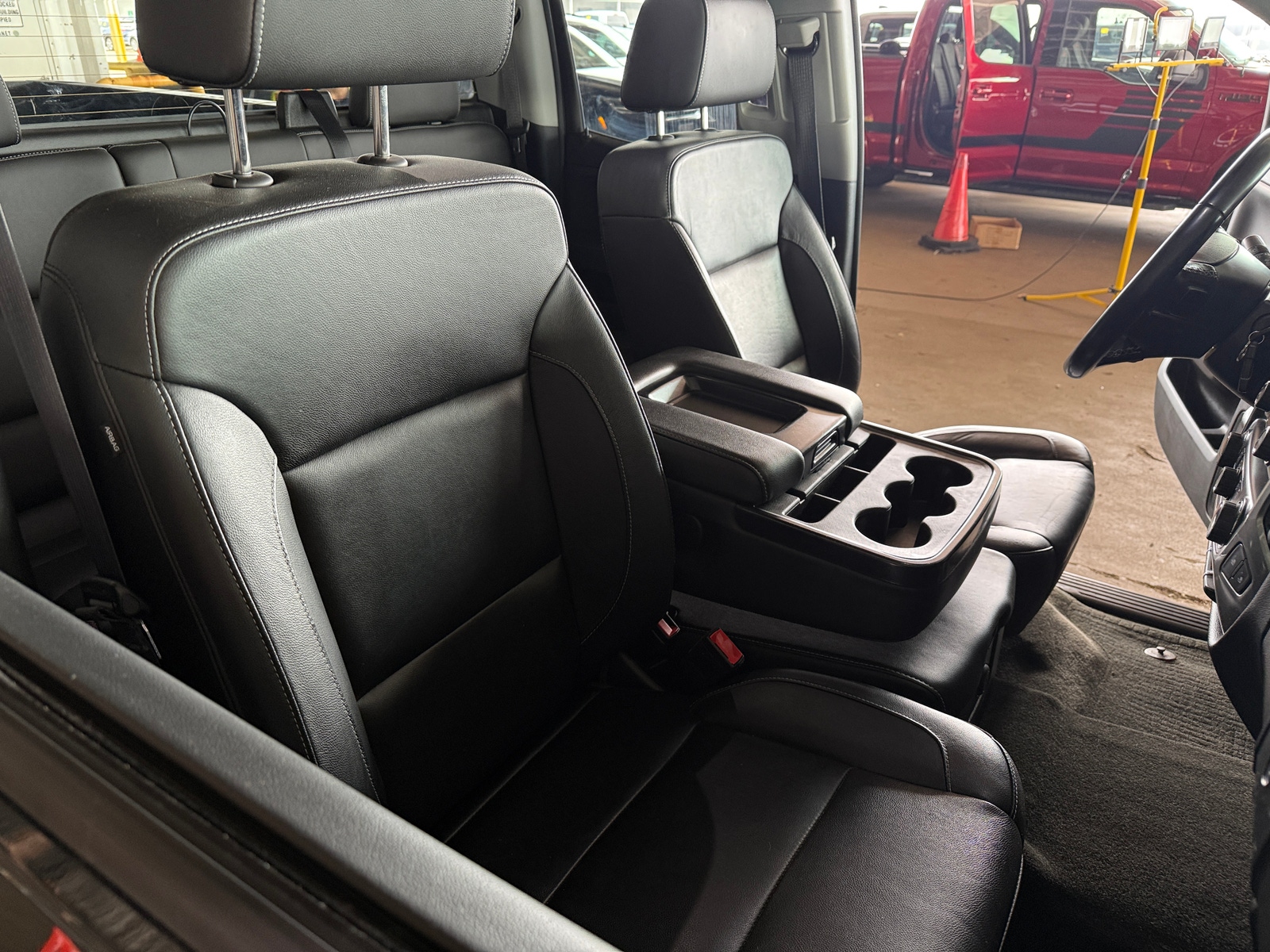 Thumbnail: 2018 Chevrolet Silverado 1500 - 2