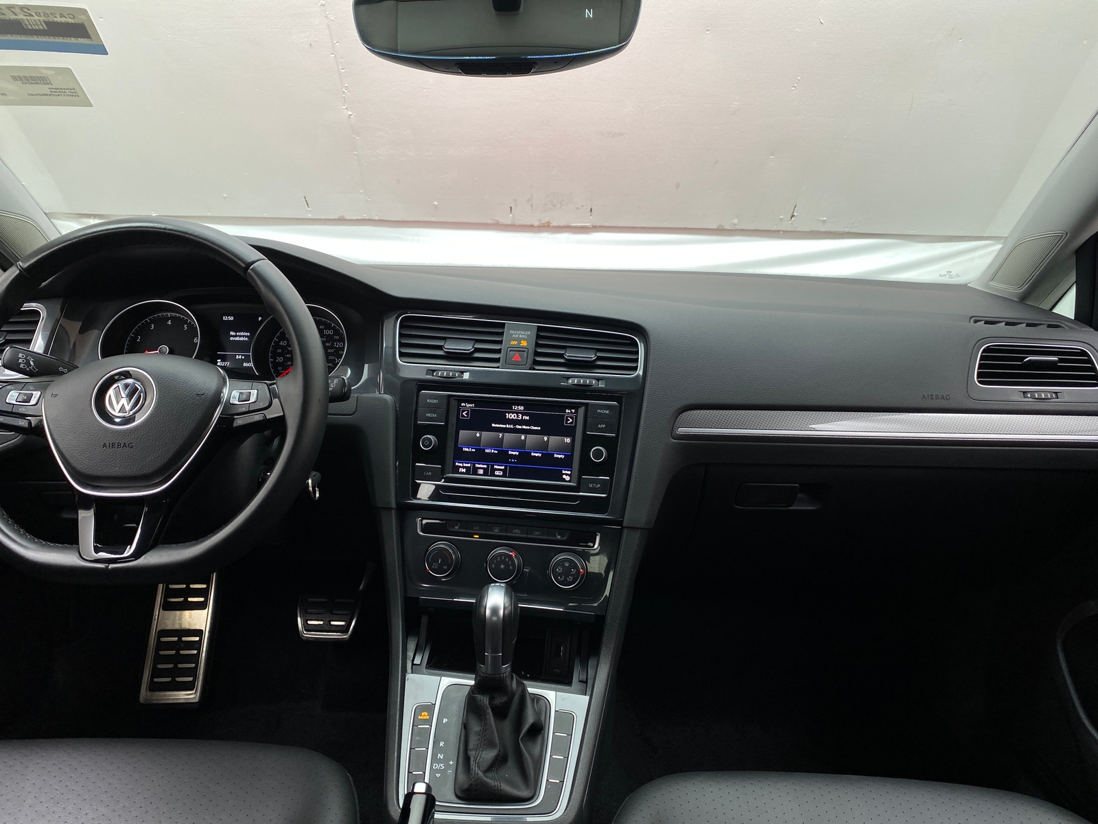 Thumbnail: 2019 Volkswagen Golf - 2