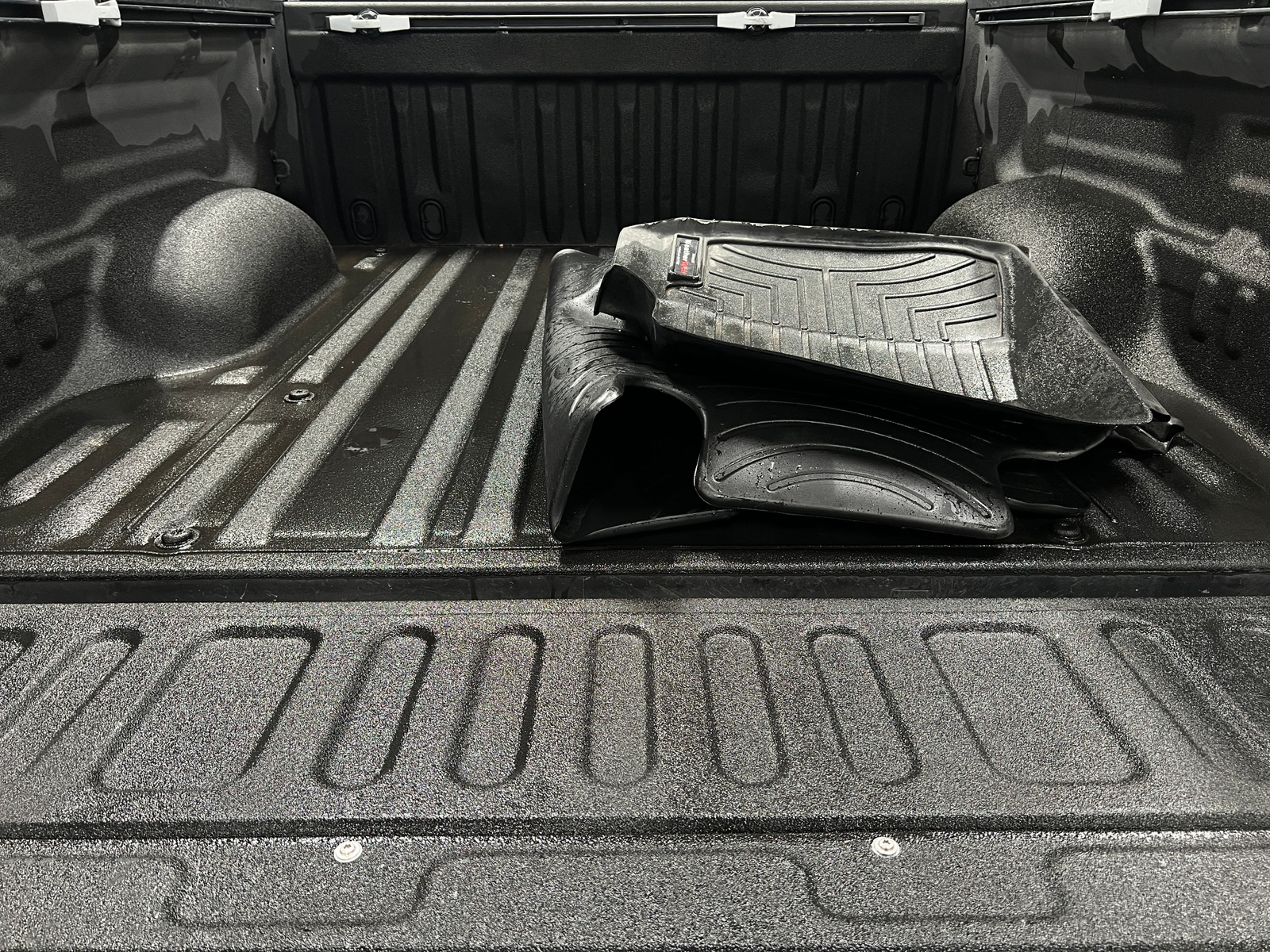 Thumbnail: 2016 Toyota Tundra - 6