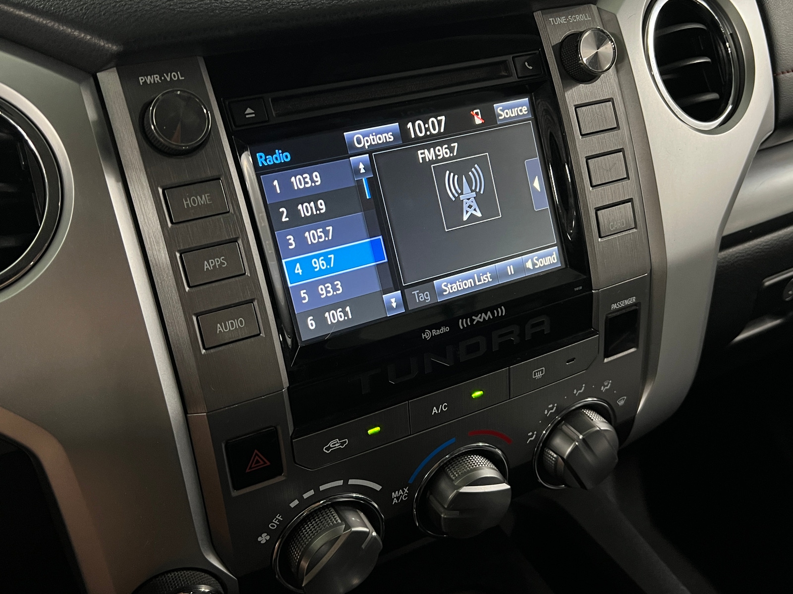 Thumbnail: 2016 Toyota Tundra - 3