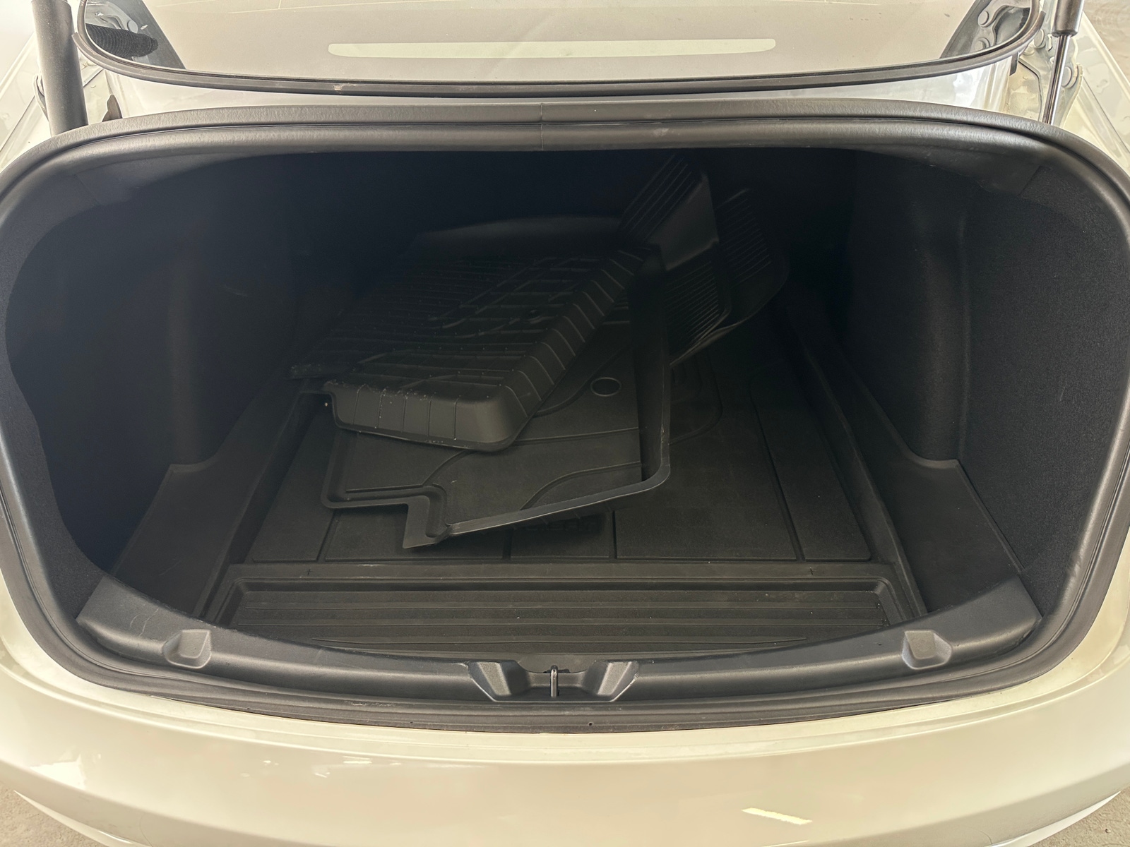 Thumbnail: 2023 Tesla Model 3 - 5