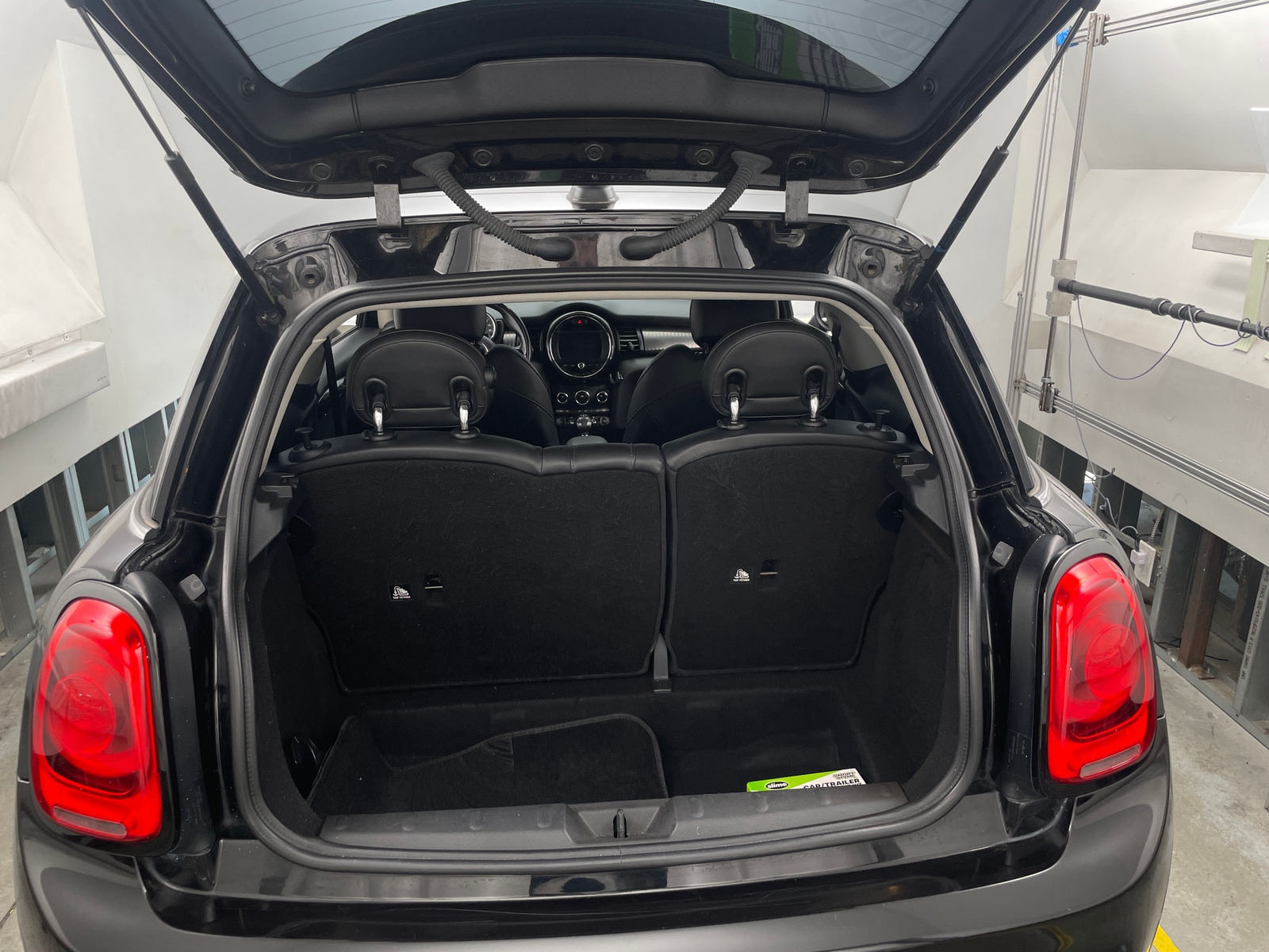 Thumbnail: 2017 MINI Cooper Hardtop - 5