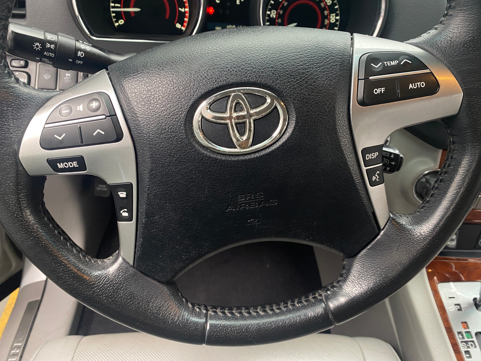 Thumbnail: 2012 Toyota Highlander - 4