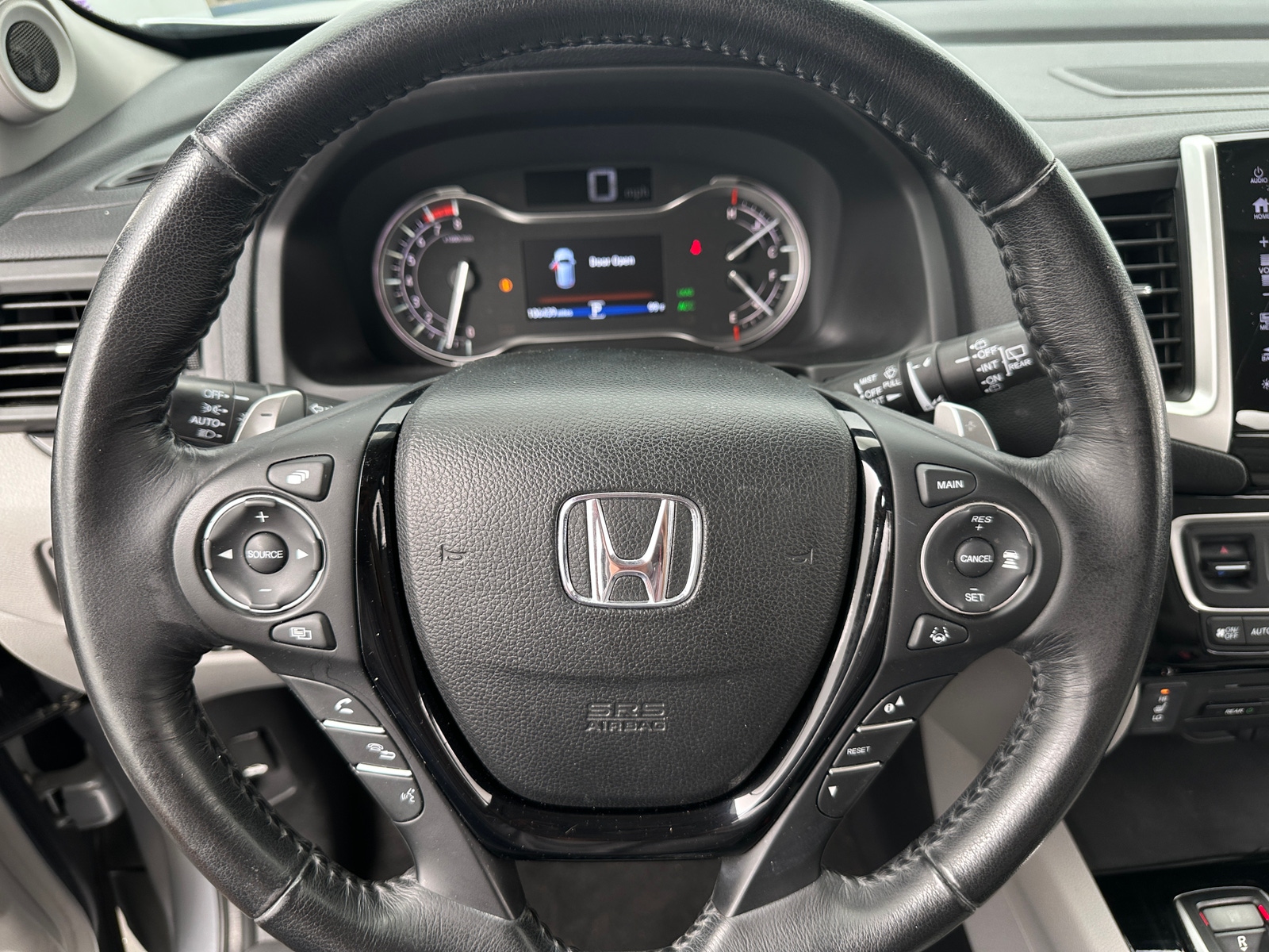Thumbnail: 2018 Honda Pilot - 4