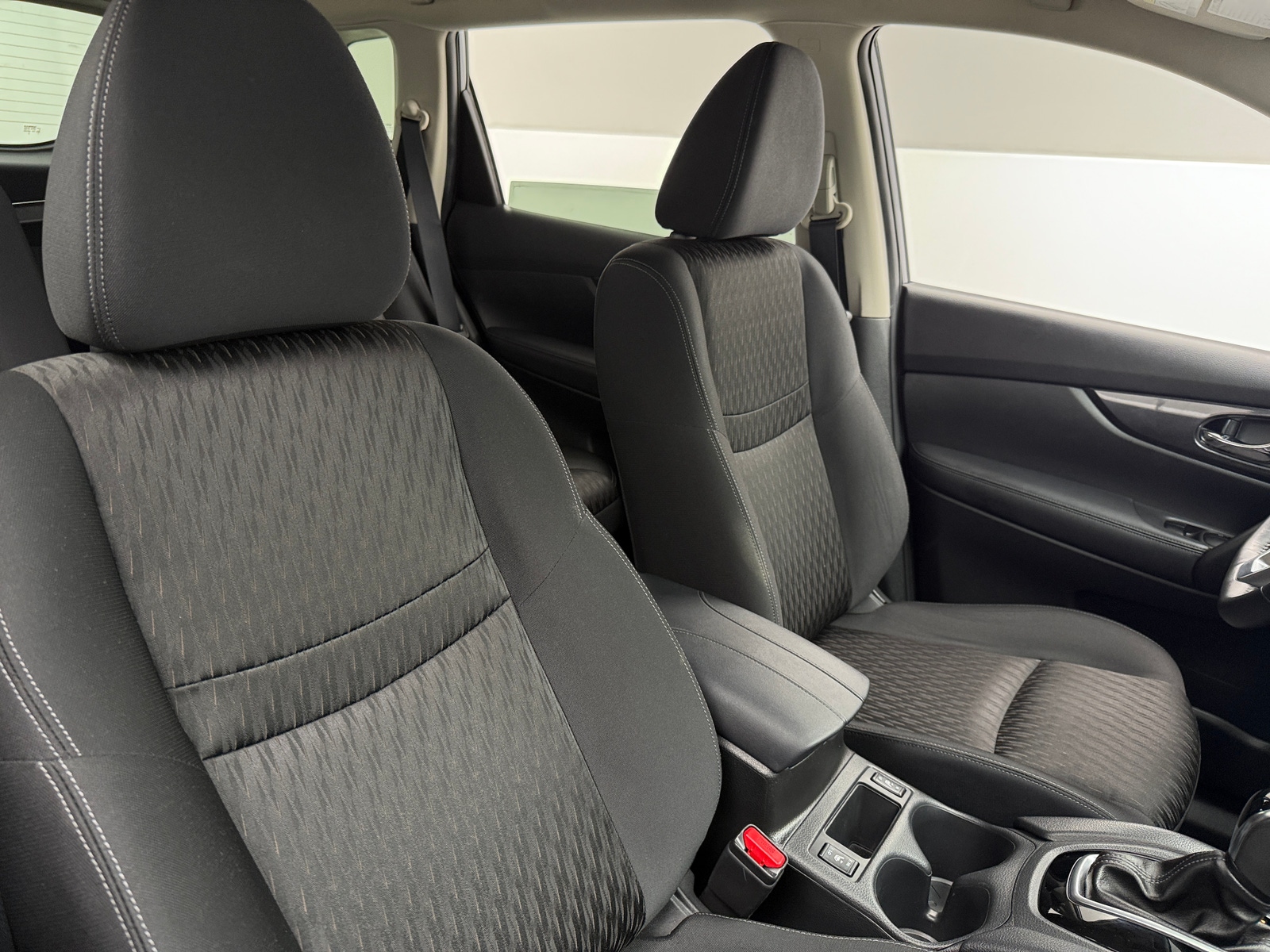 Thumbnail: 2018 Nissan Rogue - 2