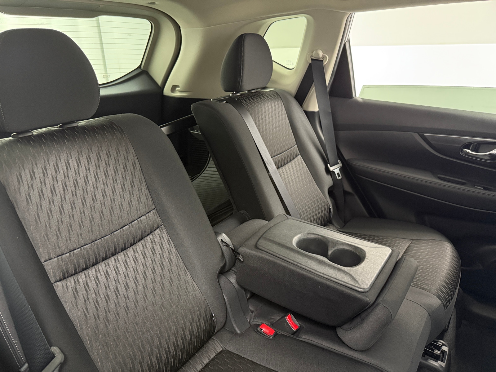Thumbnail: 2018 Nissan Rogue - 6