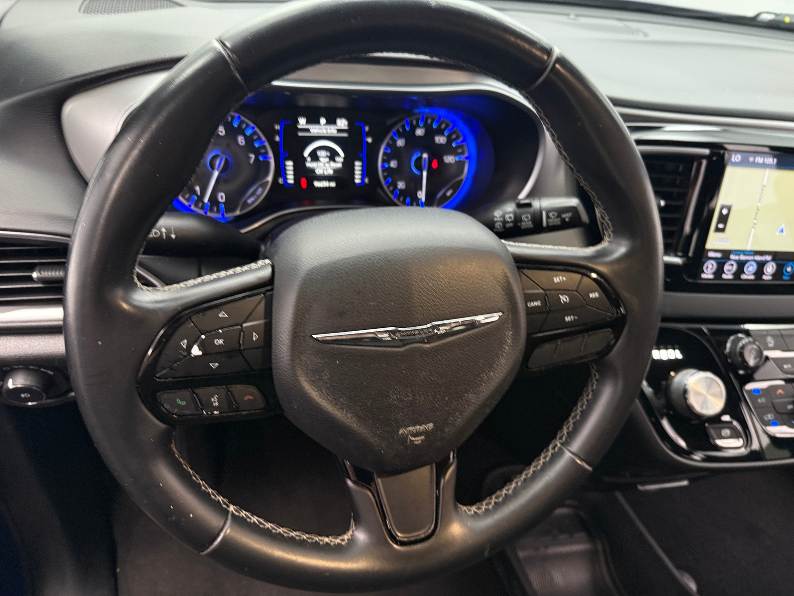Thumbnail: 2018 Chrysler Pacifica - 5