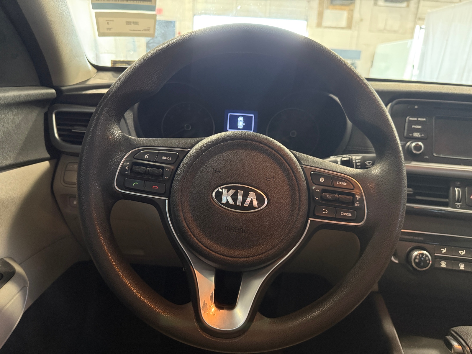 Thumbnail: 2016 Kia Optima - 5
