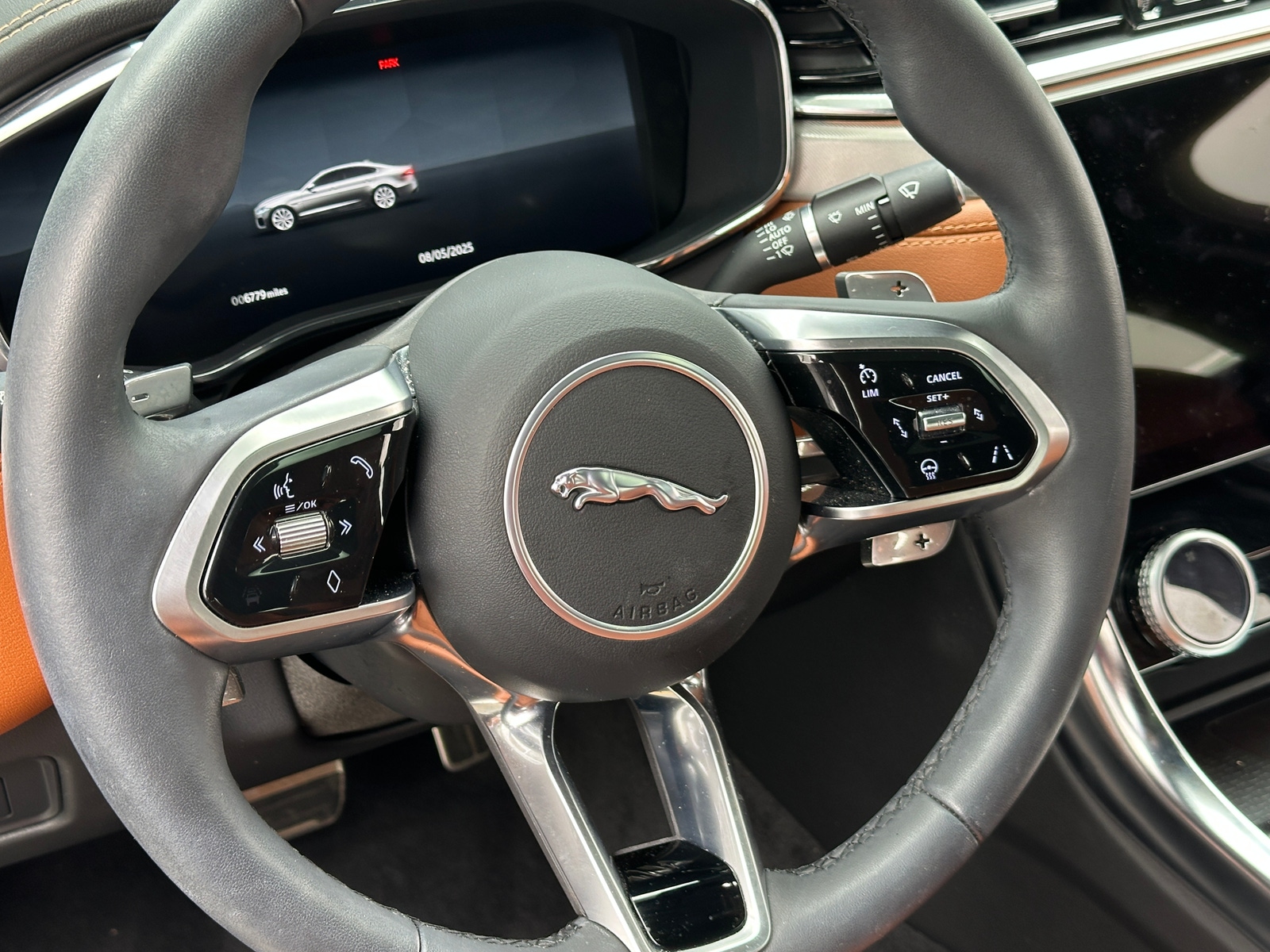 Thumbnail: 2024 Jaguar XF - 4