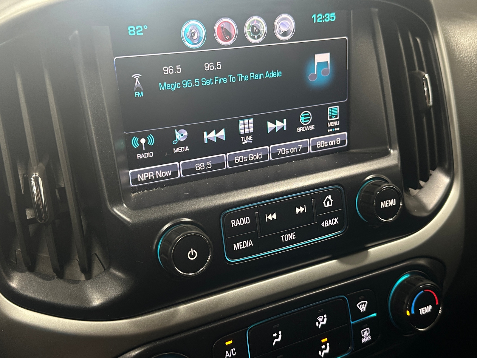 Thumbnail: 2016 Chevrolet Colorado - 4