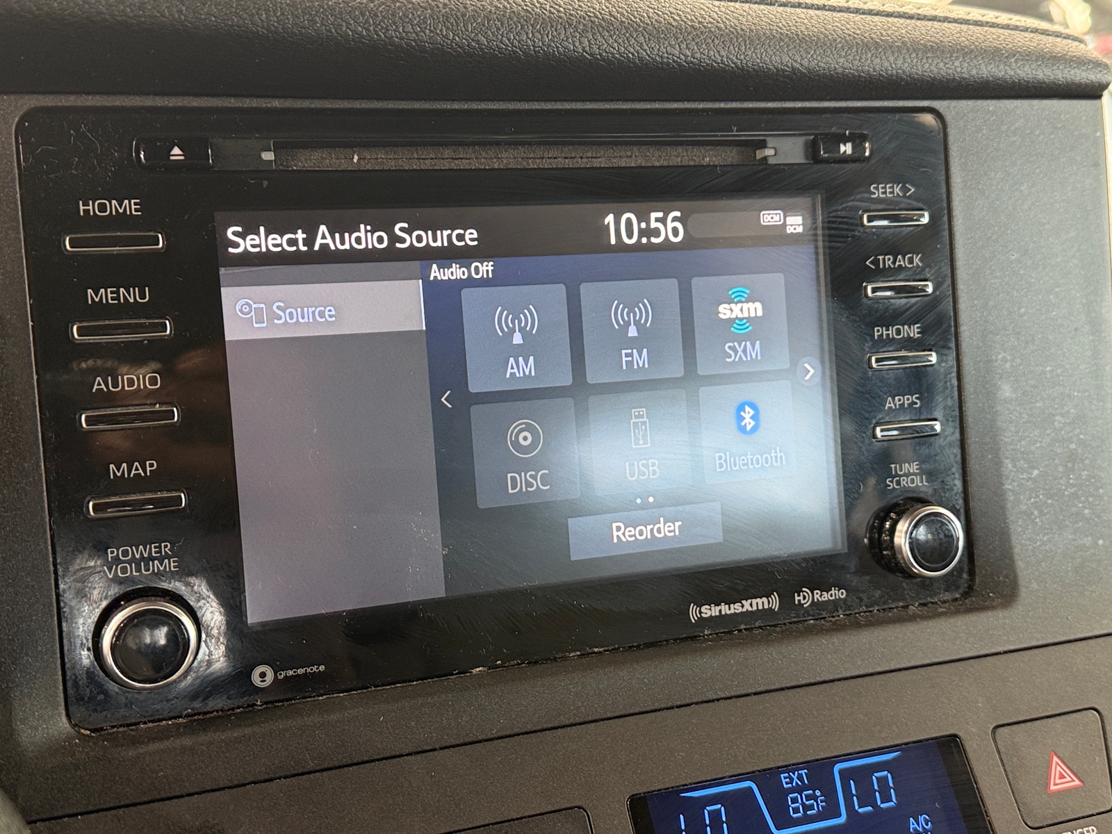 Thumbnail: 2019 Toyota Sienna - 3