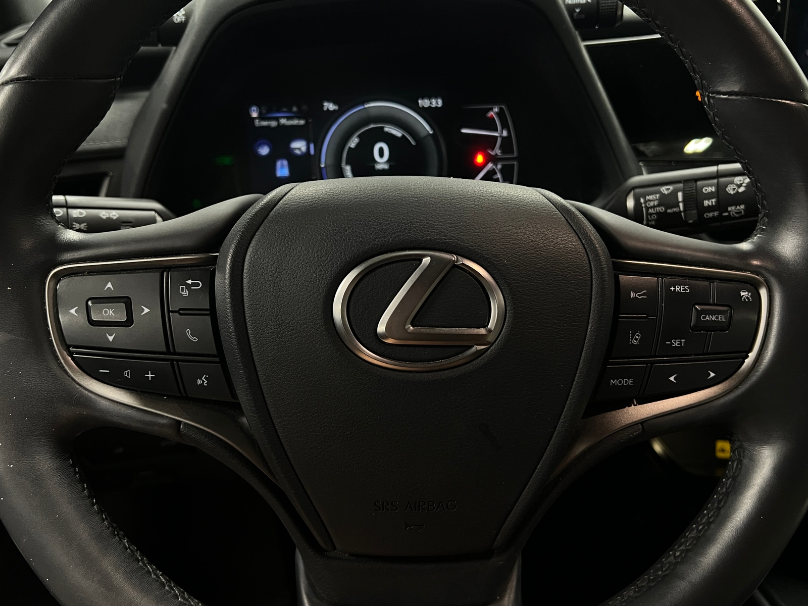 Thumbnail: 2023 Lexus UX - 4