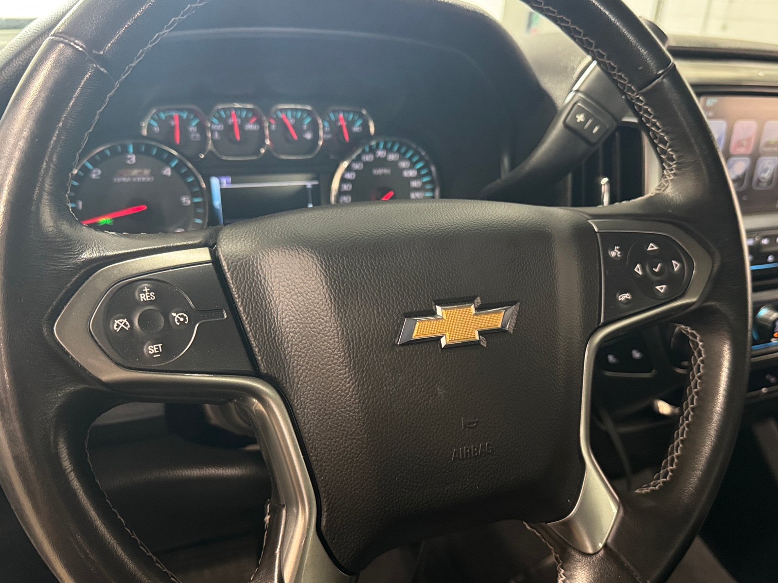Thumbnail: 2019 Chevrolet Silverado 1500 - 5