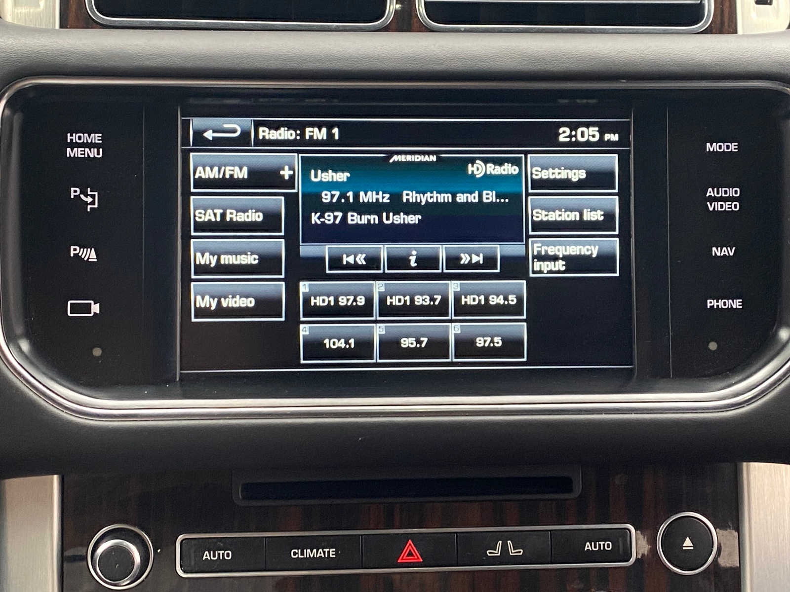 Thumbnail: 2014 Land Rover Range Rover - 3
