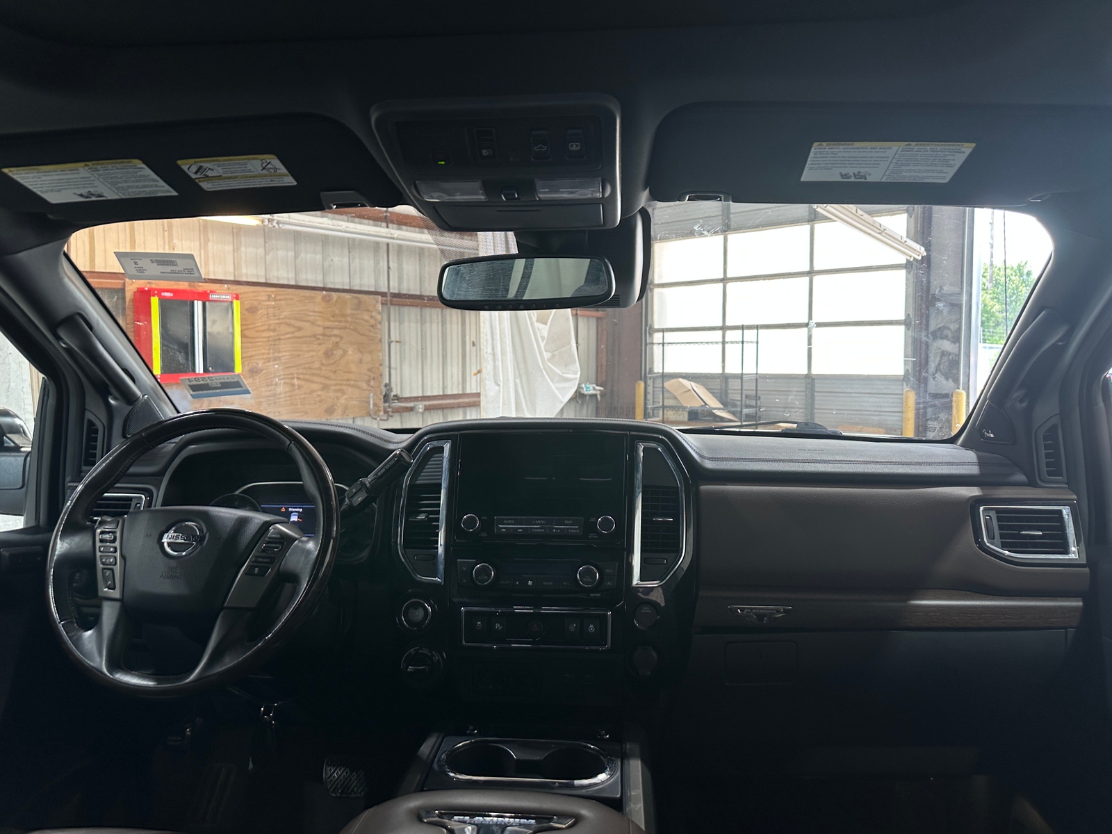 Thumbnail: 2021 Nissan Titan - 2