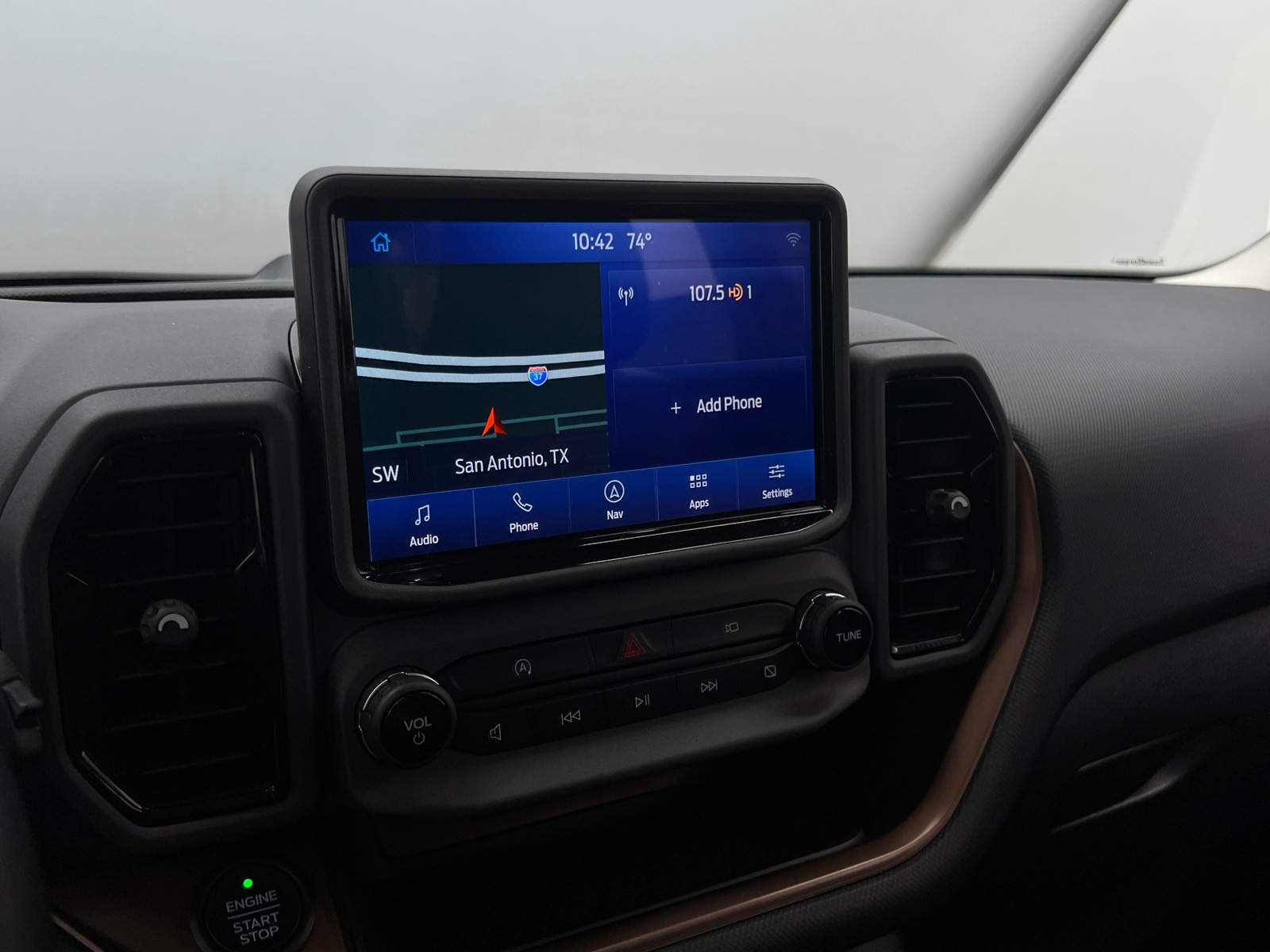 Thumbnail: 2021 Ford Bronco Sport - 3