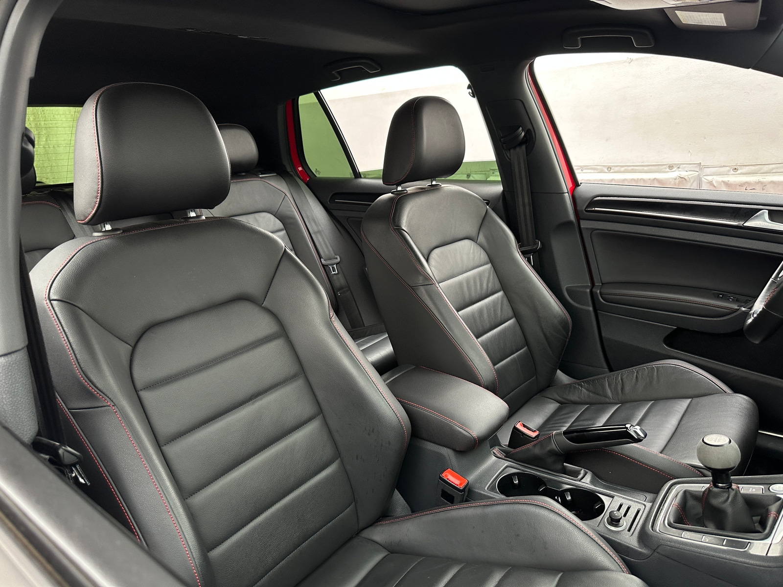 Thumbnail: 2015 Volkswagen Golf - 2