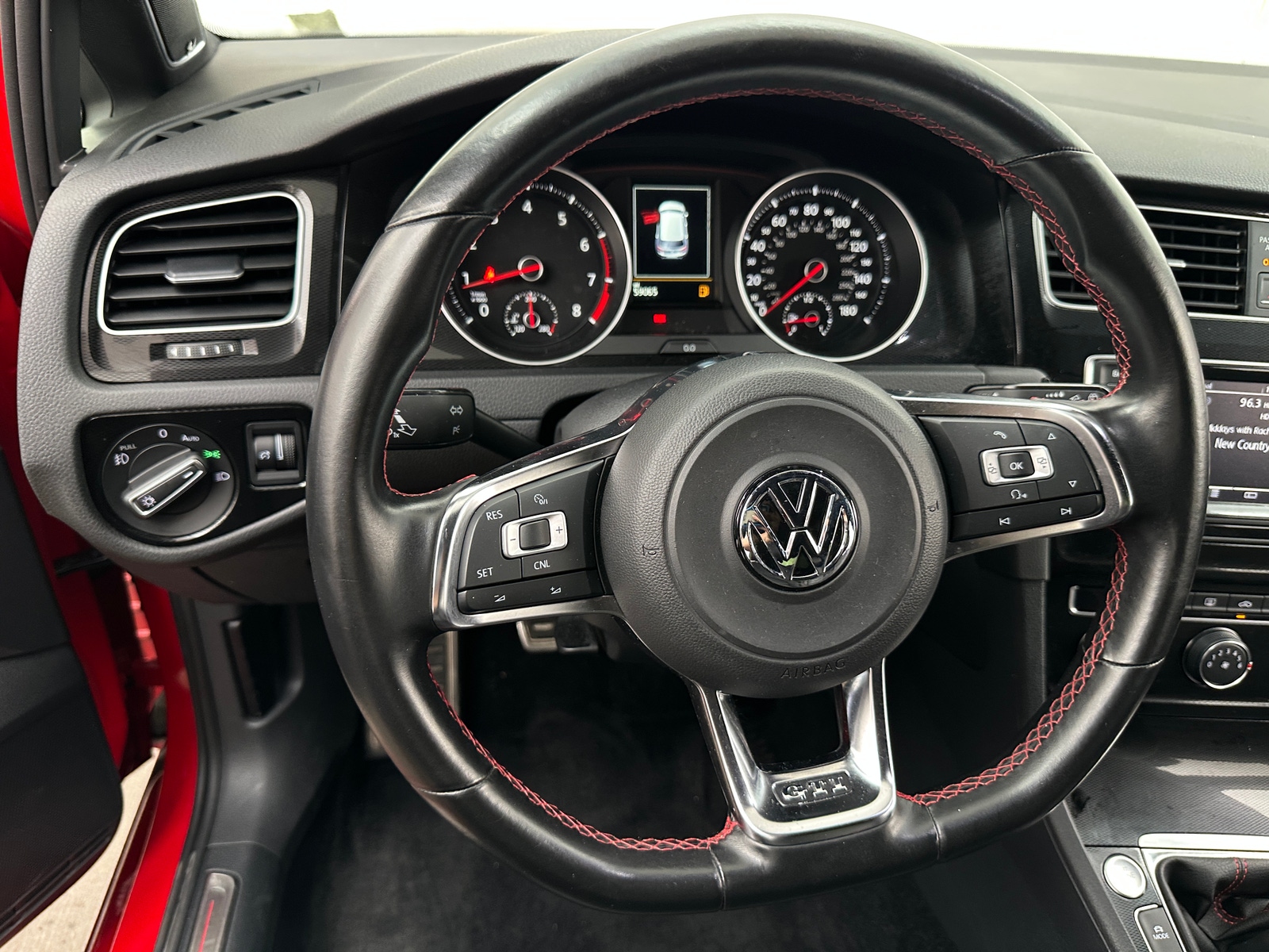 Thumbnail: 2015 Volkswagen Golf - 5