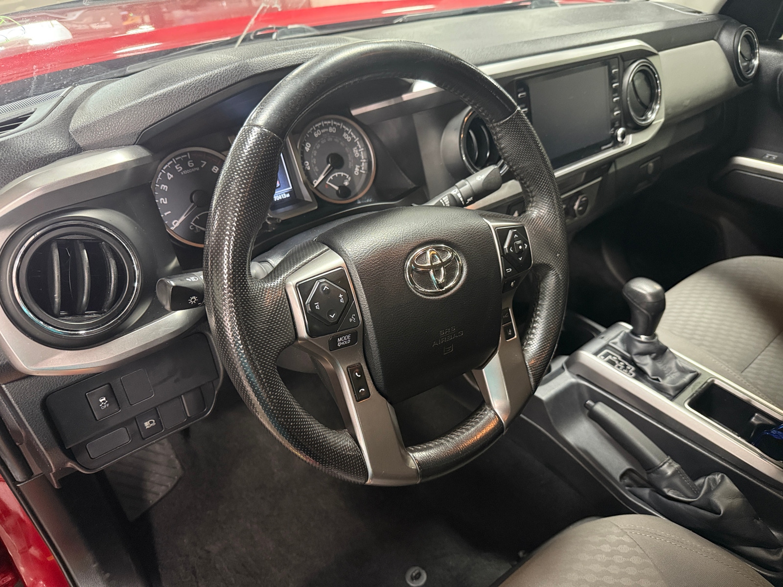 Thumbnail: 2022 Toyota Tacoma - 3