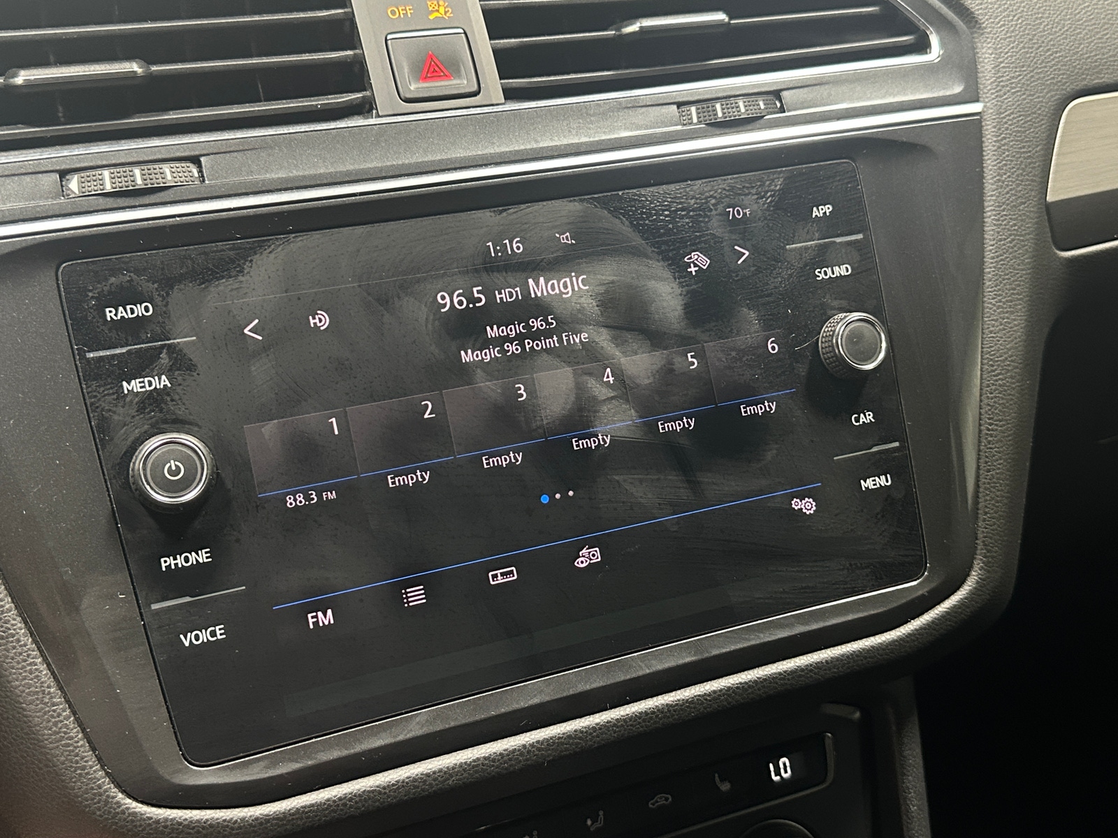 Thumbnail: 2018 Volkswagen Tiguan - 3
