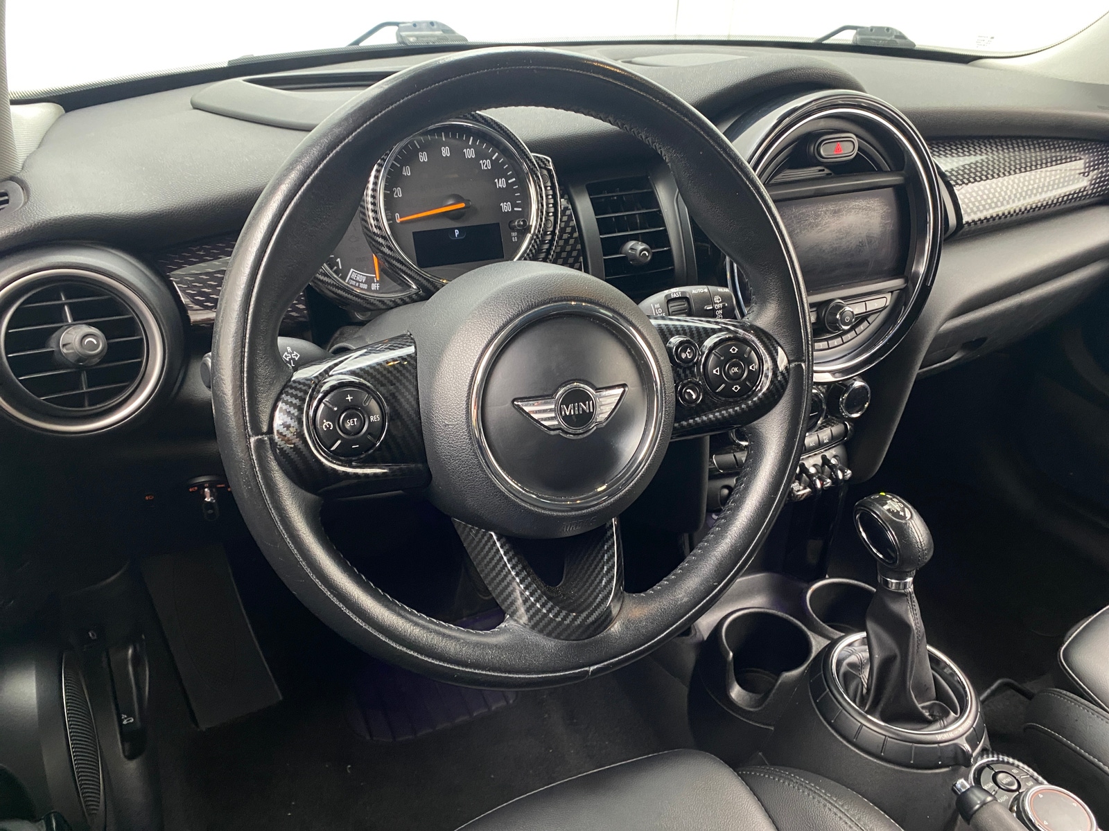 Thumbnail: 2015 MINI Cooper Hardtop - 4