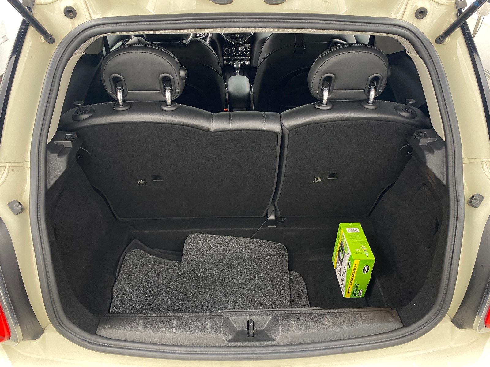 Thumbnail: 2015 MINI Cooper Hardtop - 6