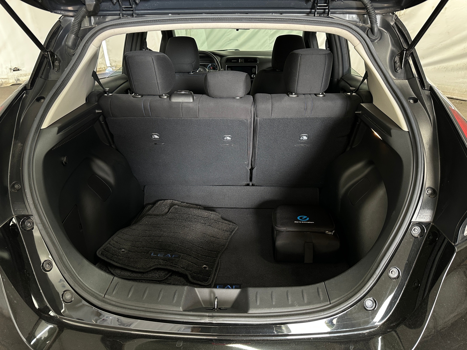 Thumbnail: 2021 Nissan Leaf - 7