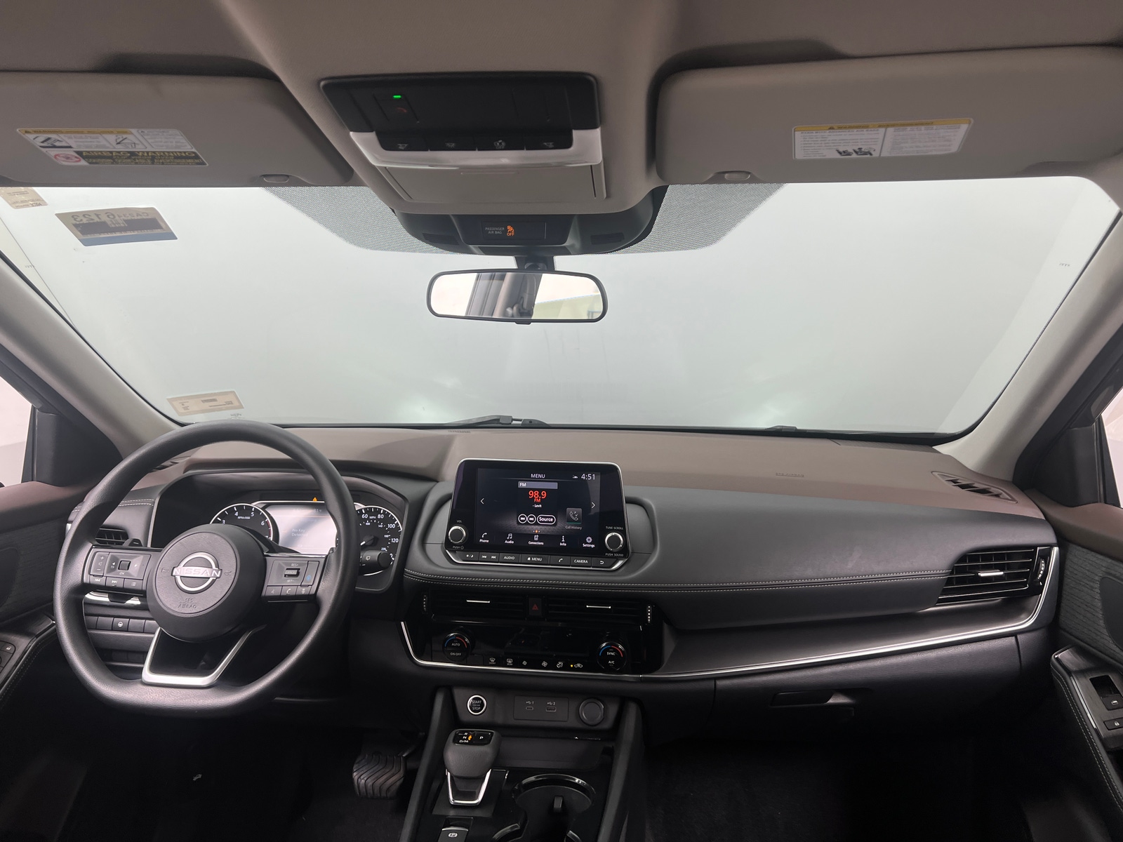 Thumbnail: 2022 Nissan Rogue - 3