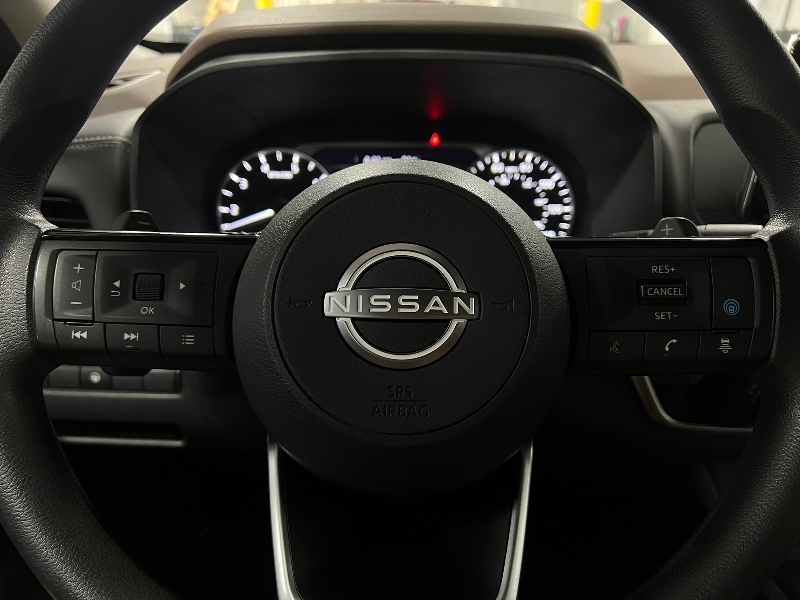 Thumbnail: 2022 Nissan Rogue - 5