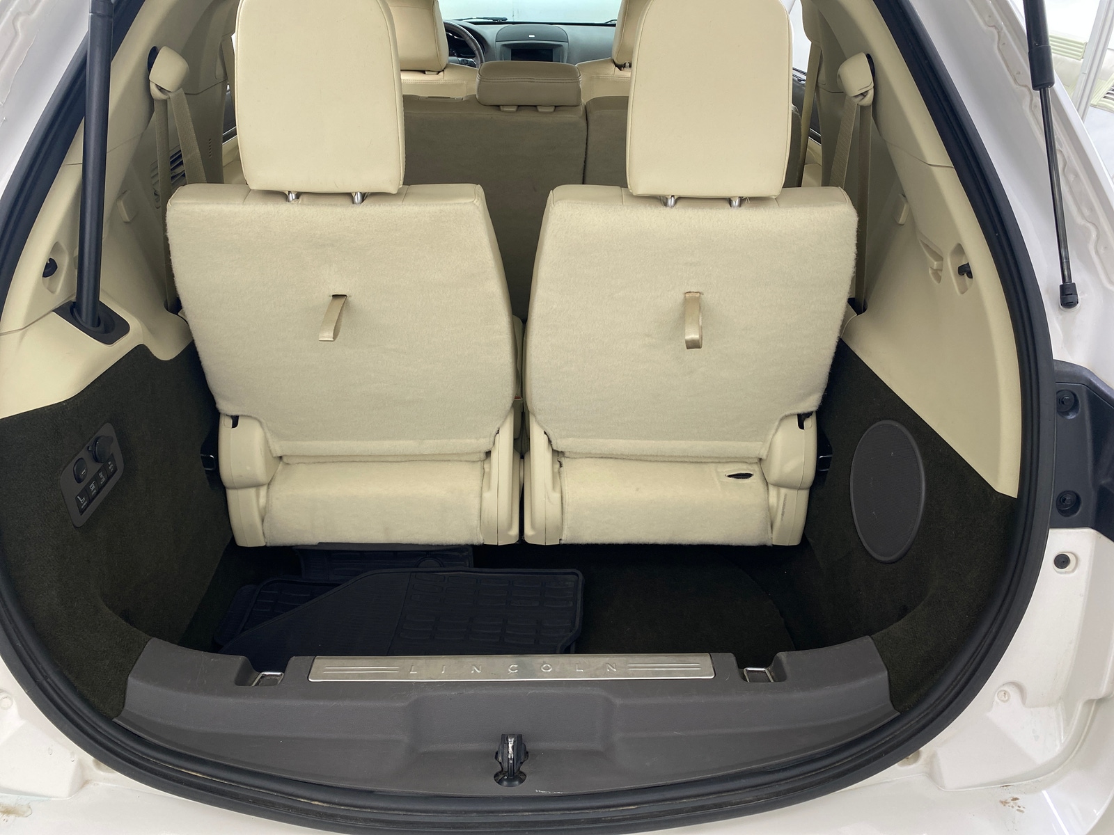 Thumbnail: 2019 Lincoln MKT - 6
