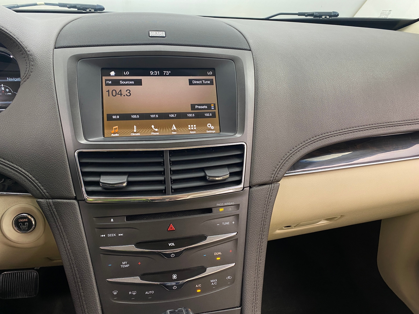 Thumbnail: 2019 Lincoln MKT - 3
