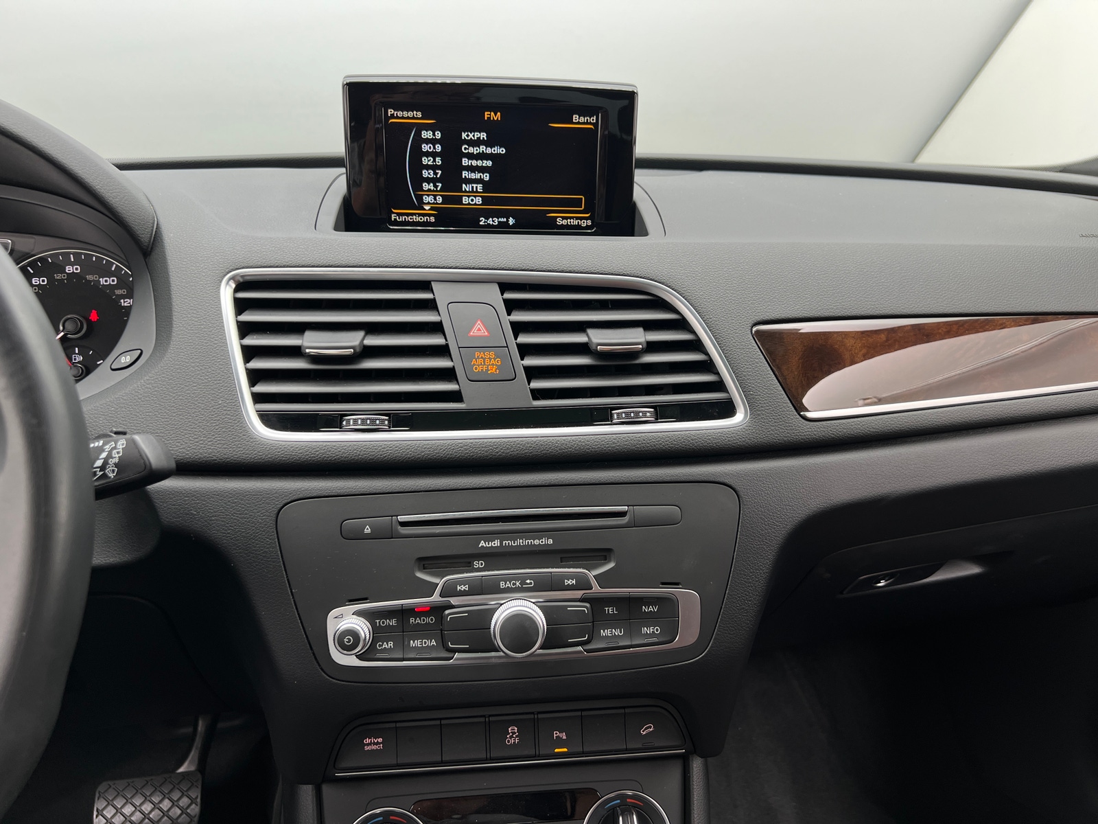 Thumbnail: 2018 Audi Q3 - 3