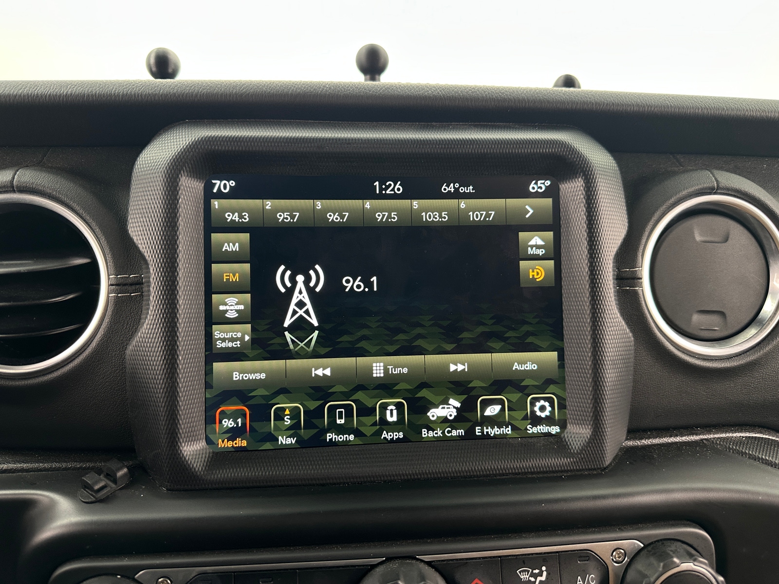 Thumbnail: 2021 Jeep Wrangler - 3