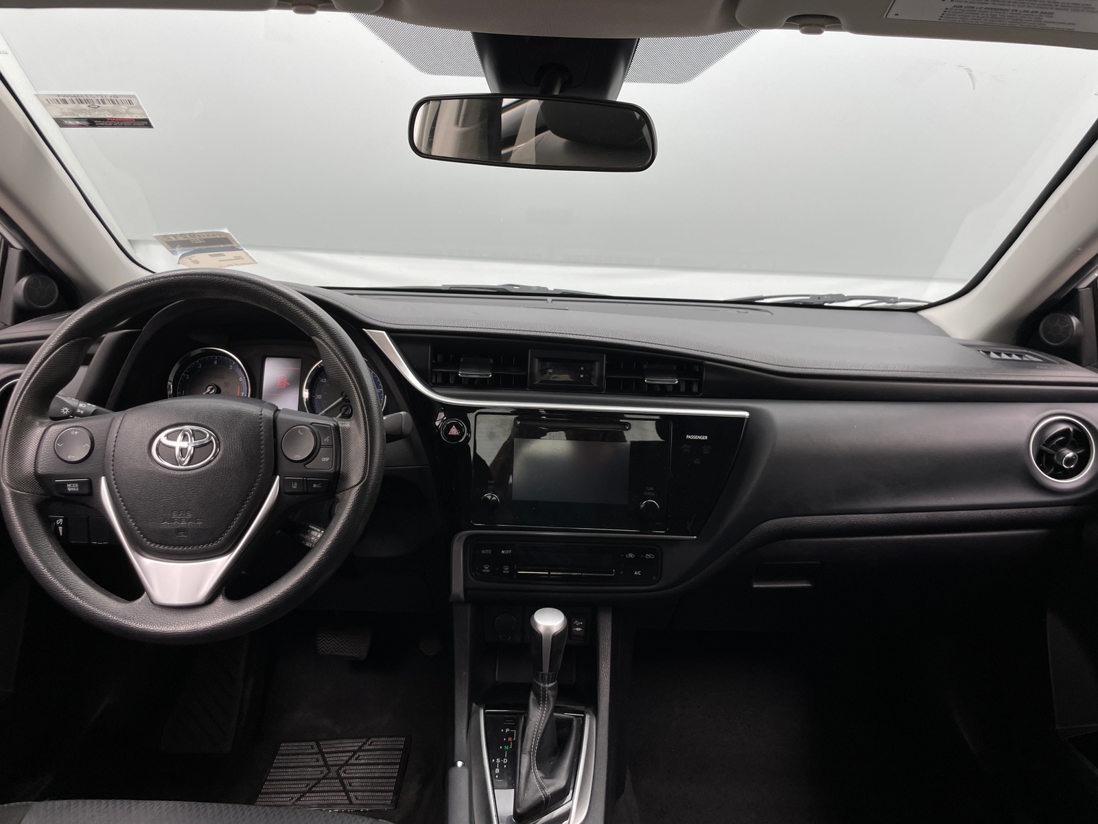 Thumbnail: 2017 Toyota Corolla - 3