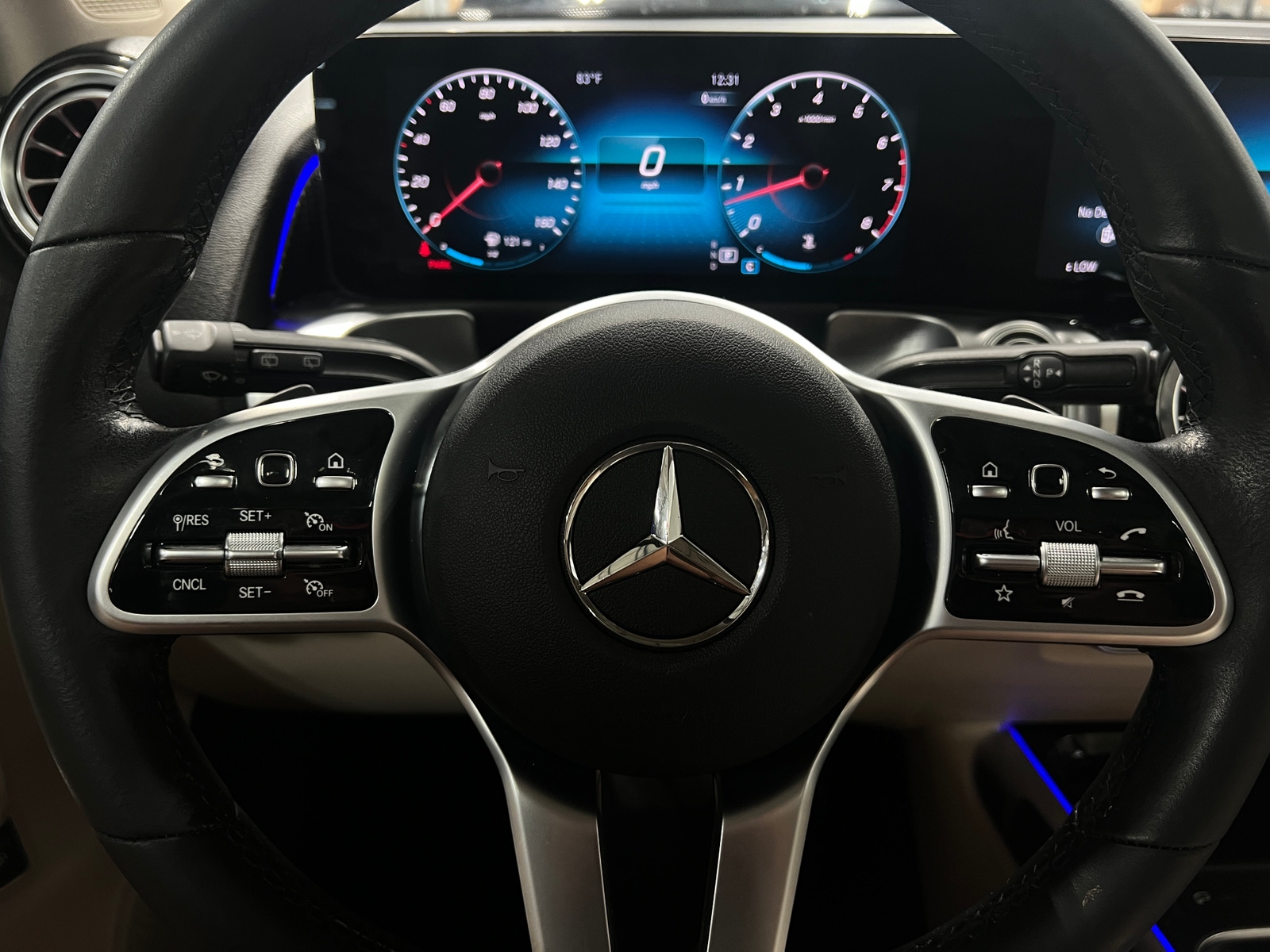 Thumbnail: 2022 Mercedes-Benz GLB - 4