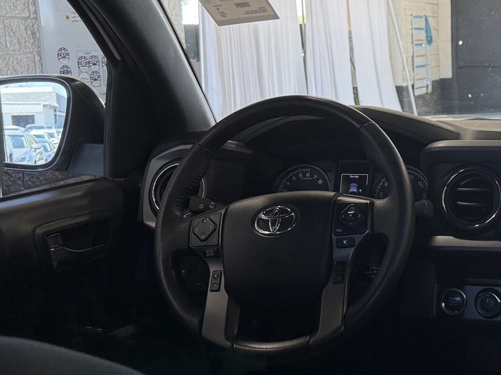 Thumbnail: 2021 Toyota Tacoma - 3