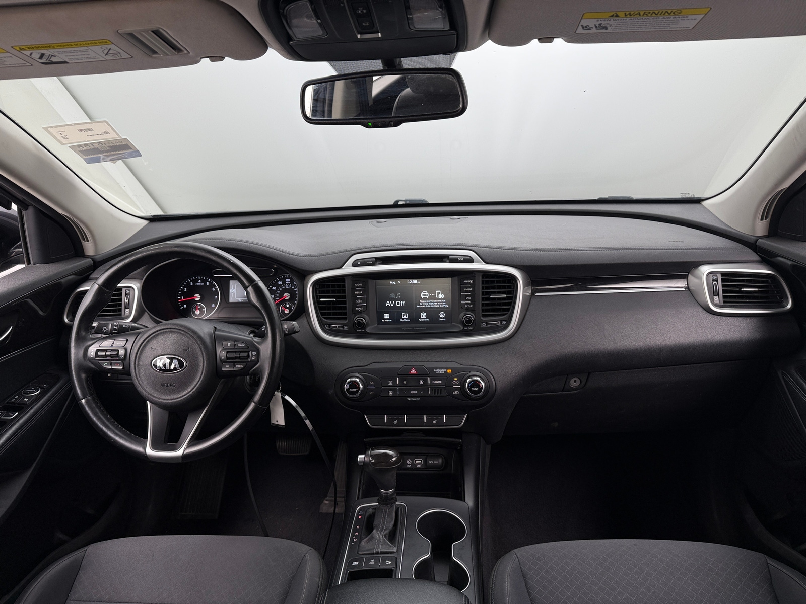 Thumbnail: 2018 Kia Sorento - 3