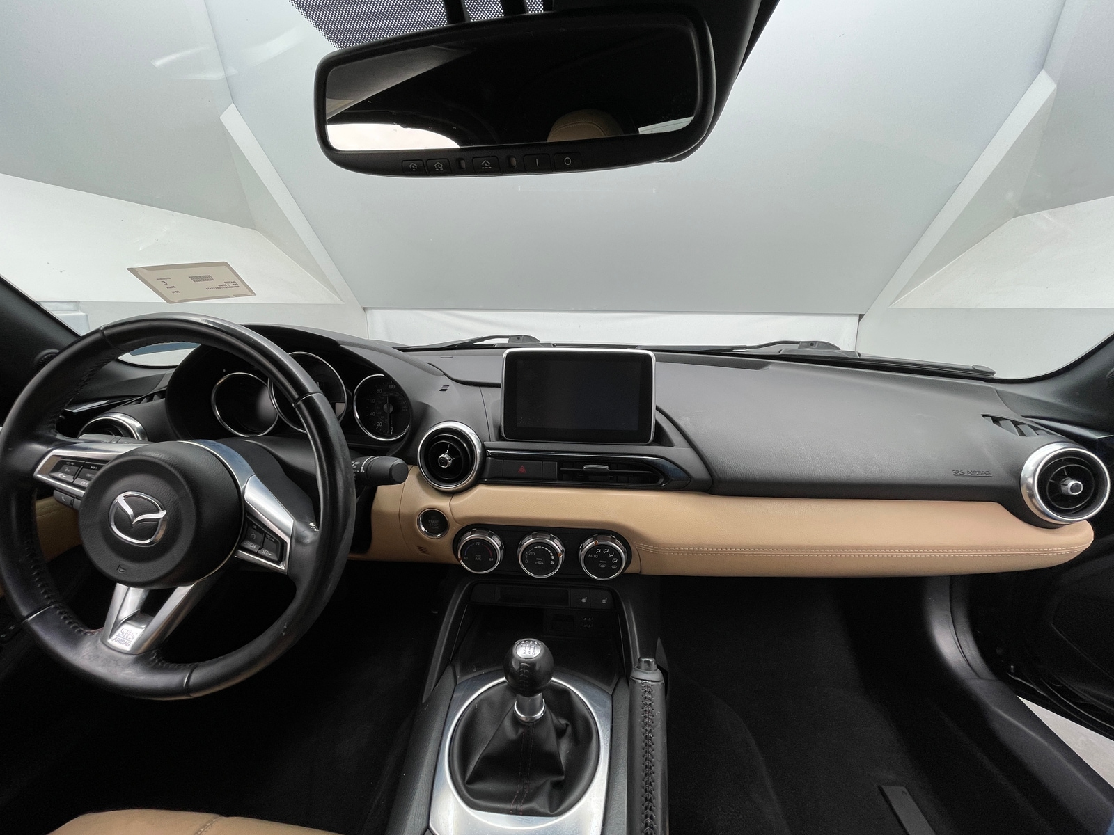 Thumbnail: 2016 Mazda MX-5 Miata - 2