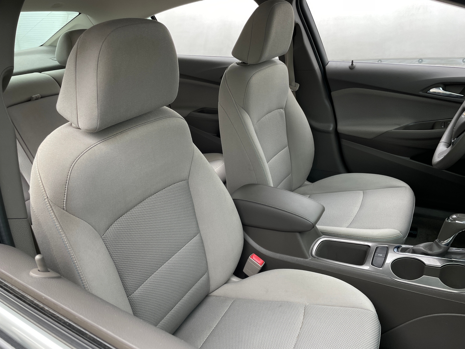 Thumbnail: 2018 Chevrolet Cruze - 2