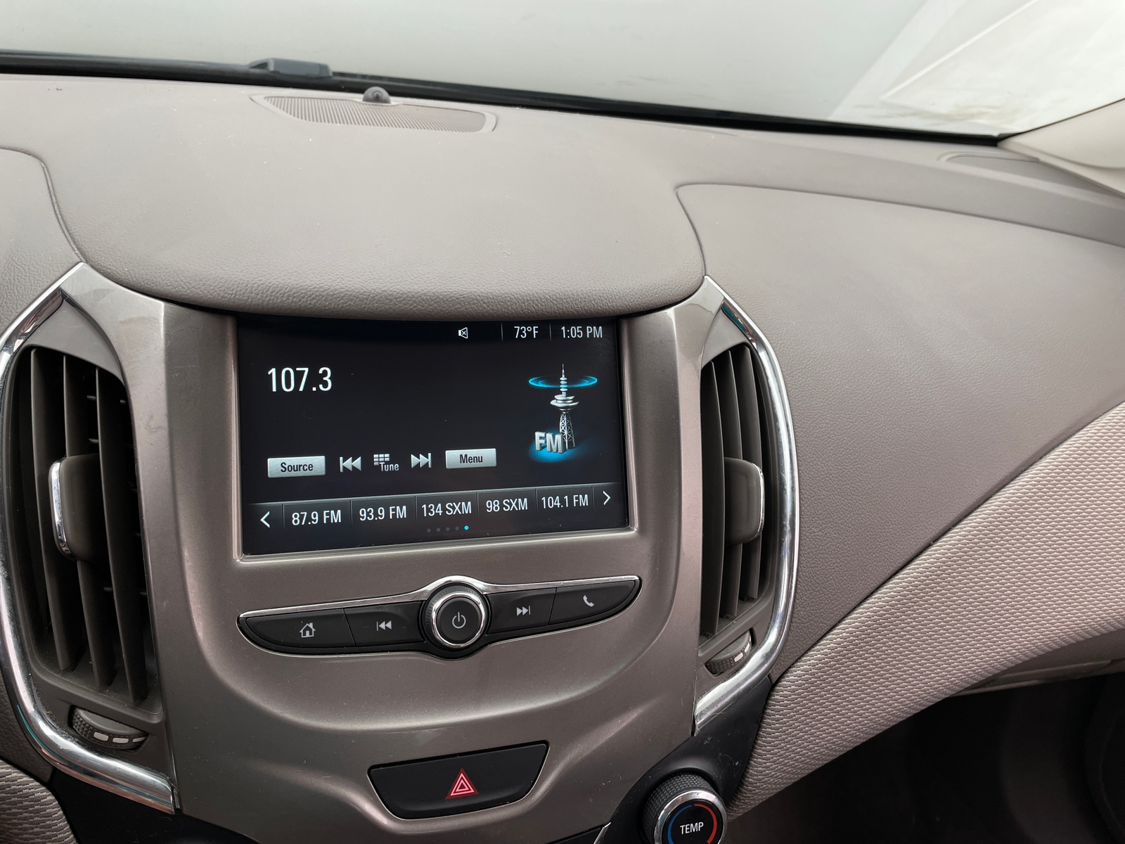 Thumbnail: 2018 Chevrolet Cruze - 4