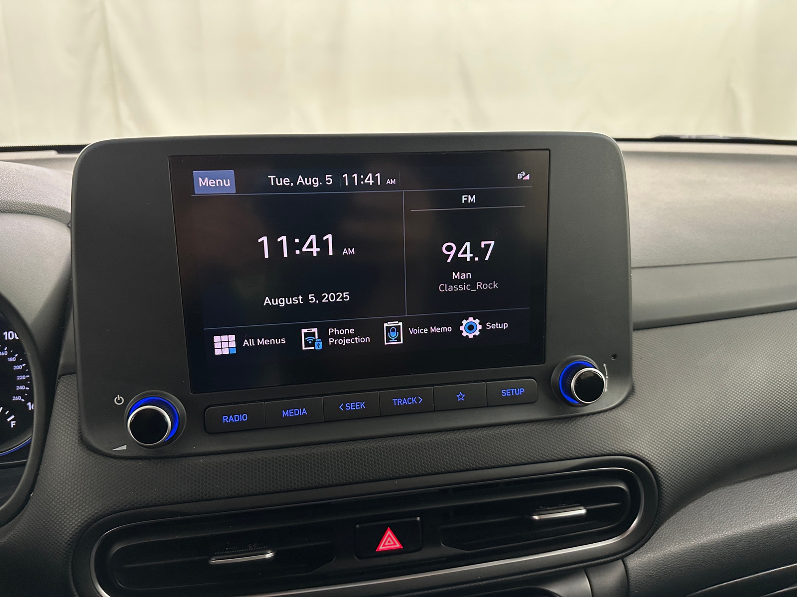 Thumbnail: 2023 Hyundai Kona - 4