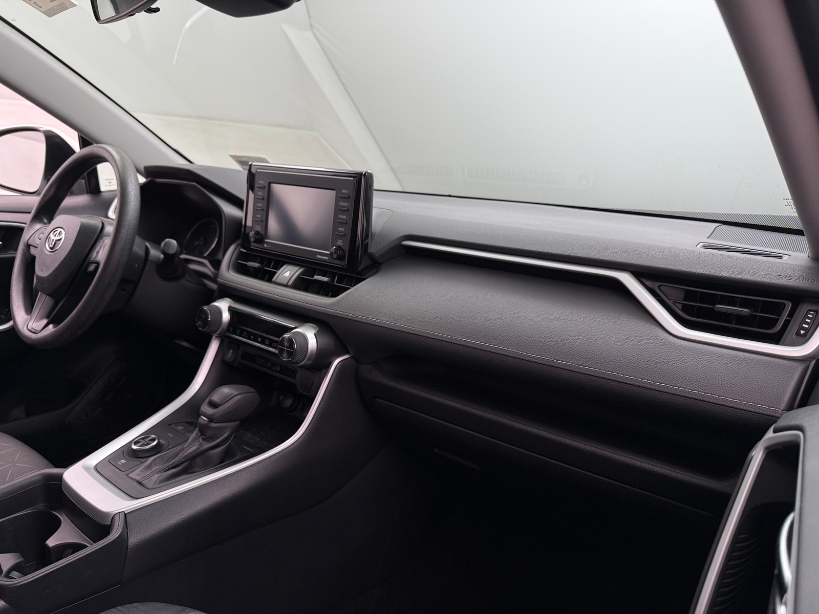 Thumbnail: 2020 Toyota RAV4 - 3
