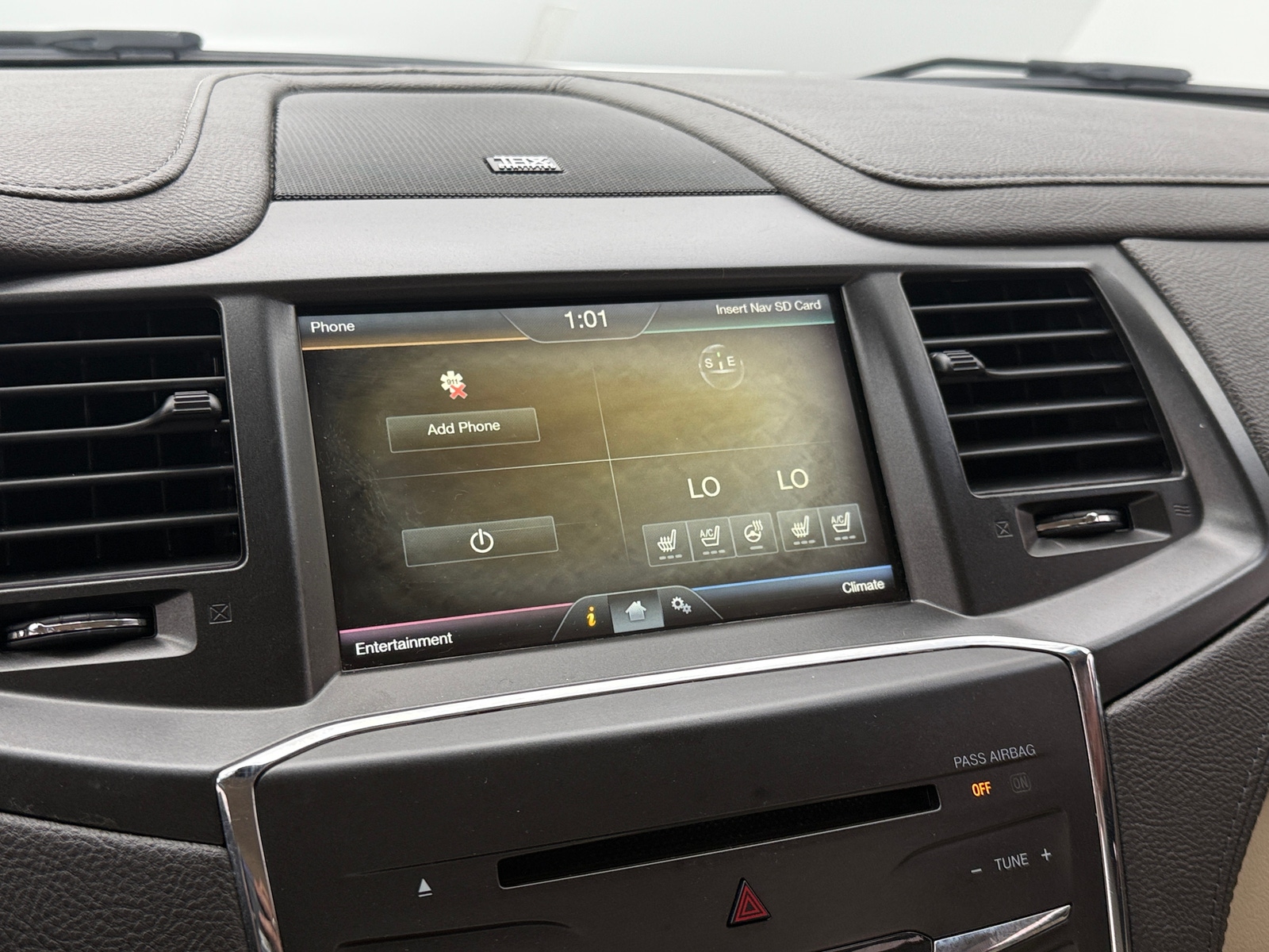 Thumbnail: 2015 Lincoln MKS - 3